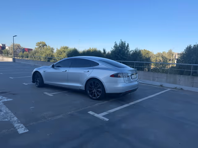 Tesla Model S 2015, Київ, $13 500 - зображення 5