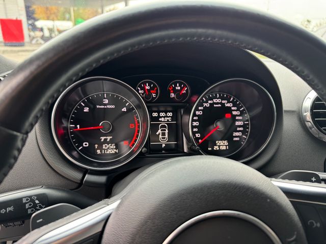 Audi TT - фото 2