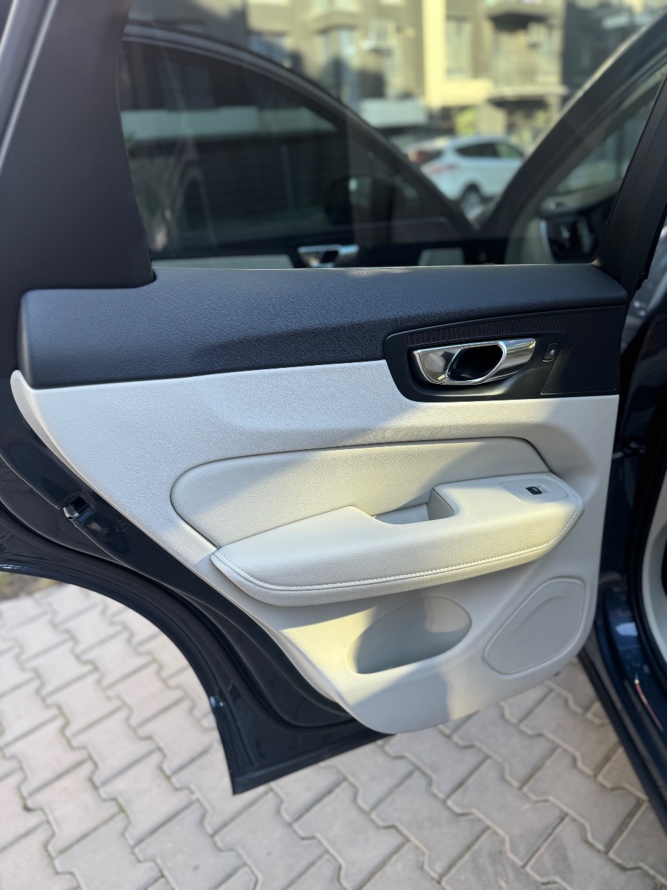 Volvo XC60 - фото 21