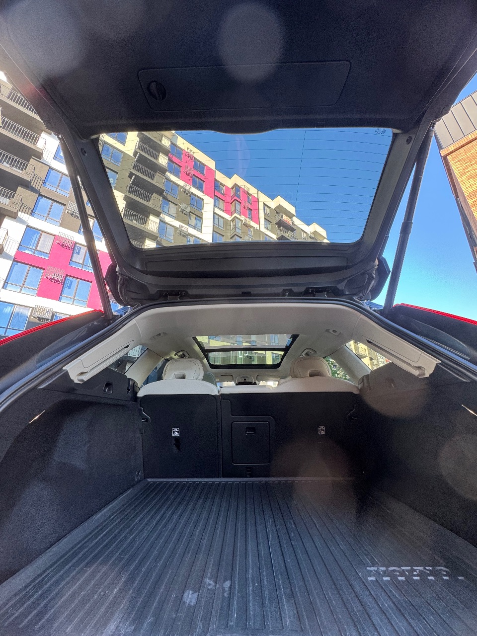 Volvo XC60 - фото 14