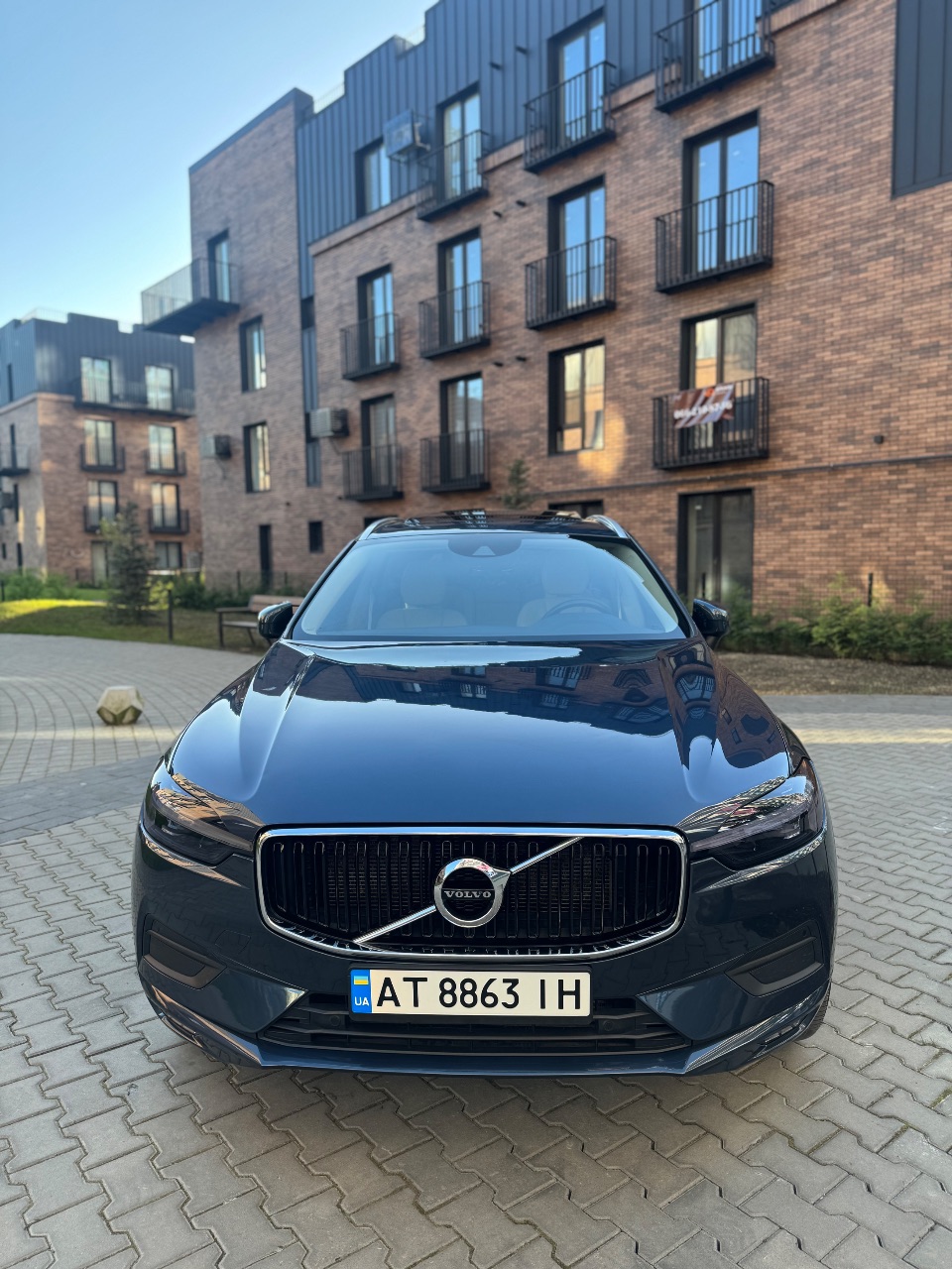 Volvo XC60 - фото 2