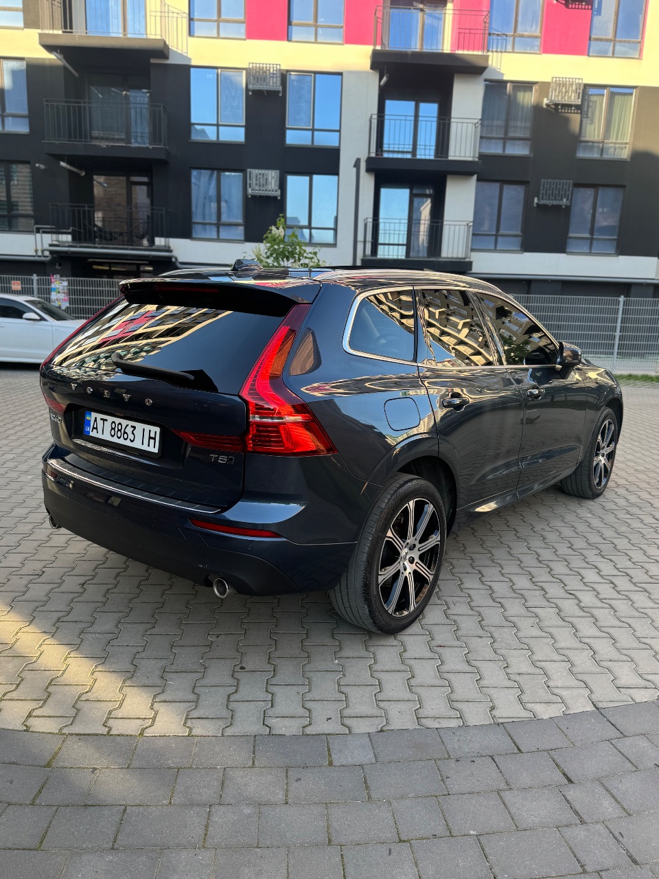 Volvo XC60 - фото 19