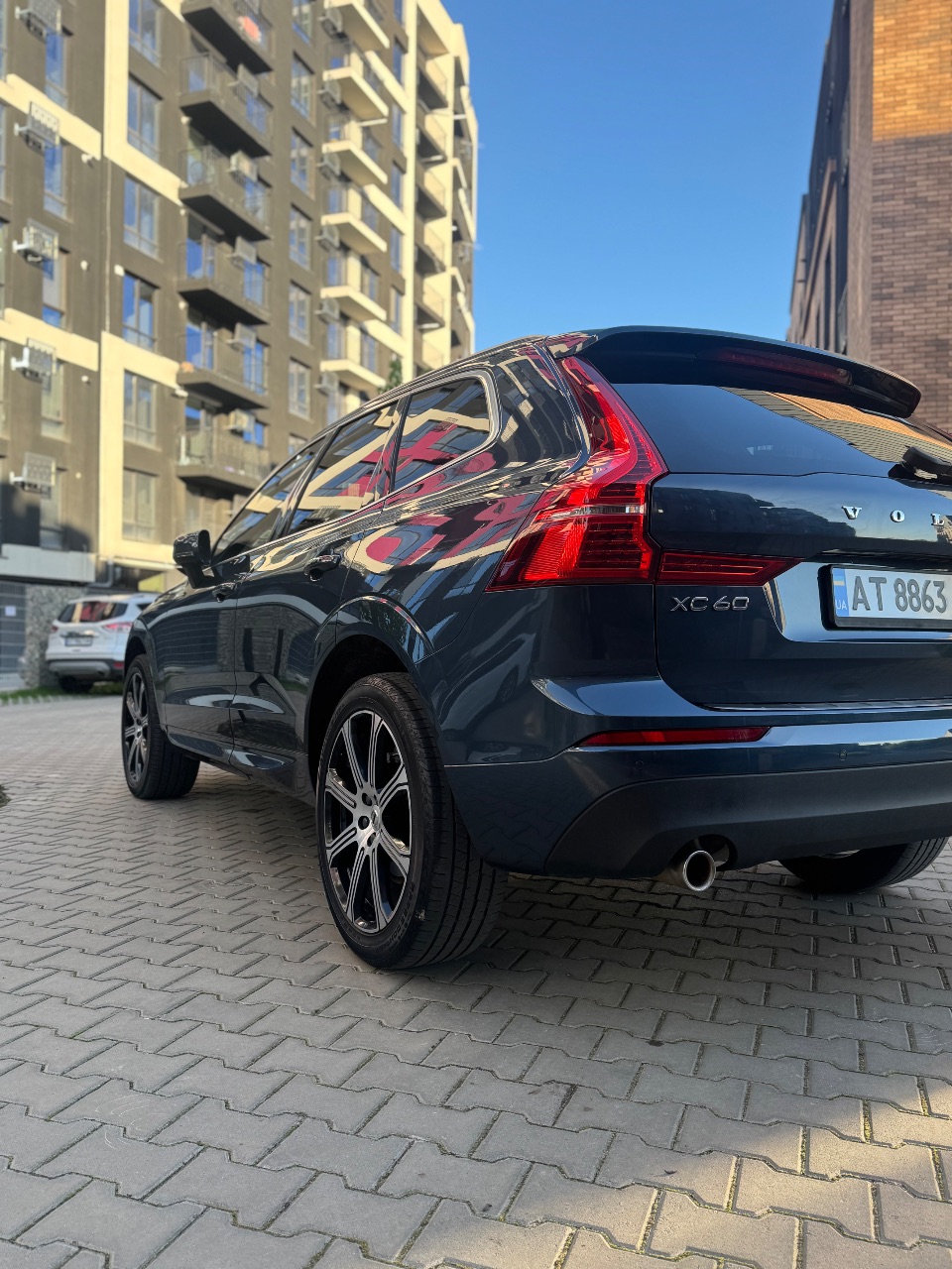 Volvo XC60 - фото 16