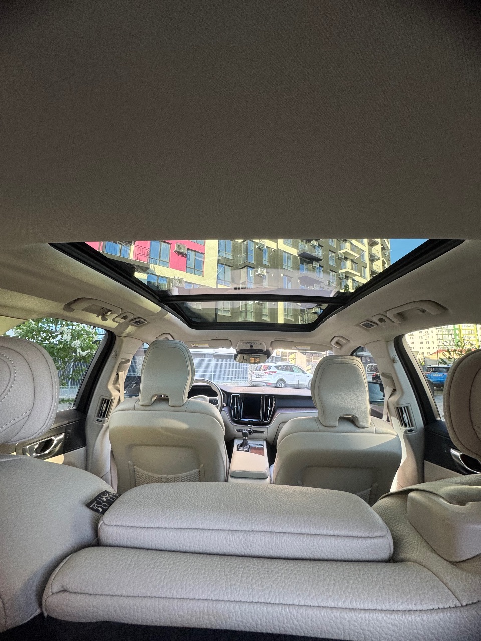 Volvo XC60 - фото 13