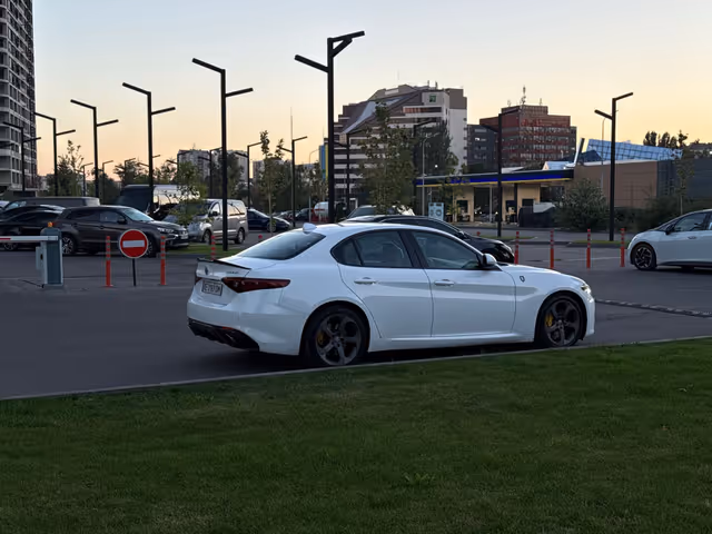 Alfa Romeo Giulia 2017, Дніпро, $18 700 - зображення 5