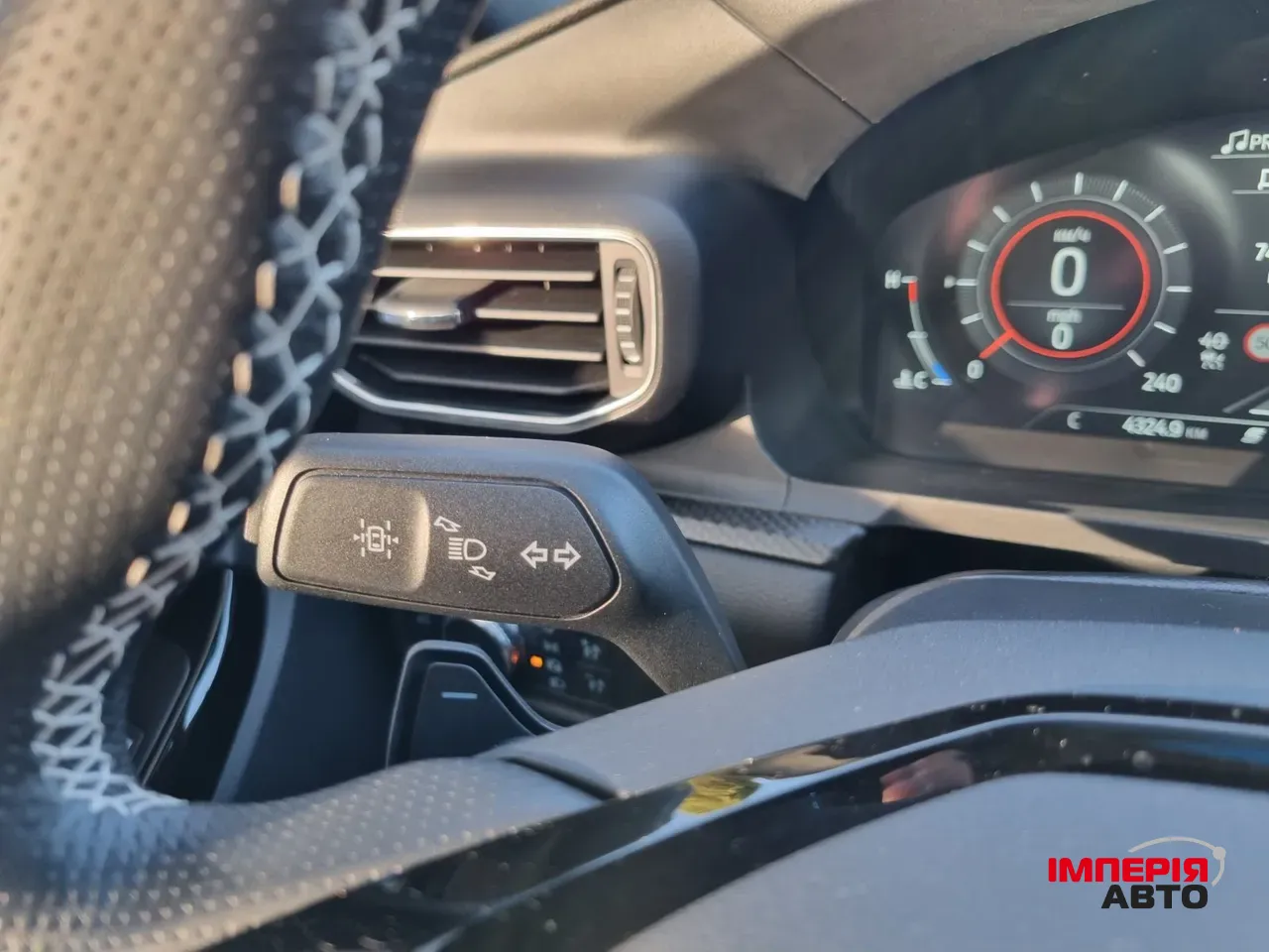 Ford Explorer - фото 7