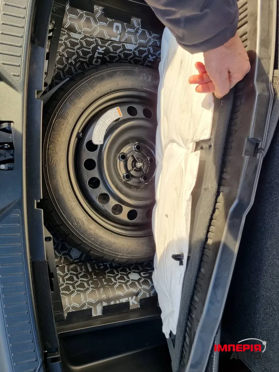 Ford Explorer - фото 14