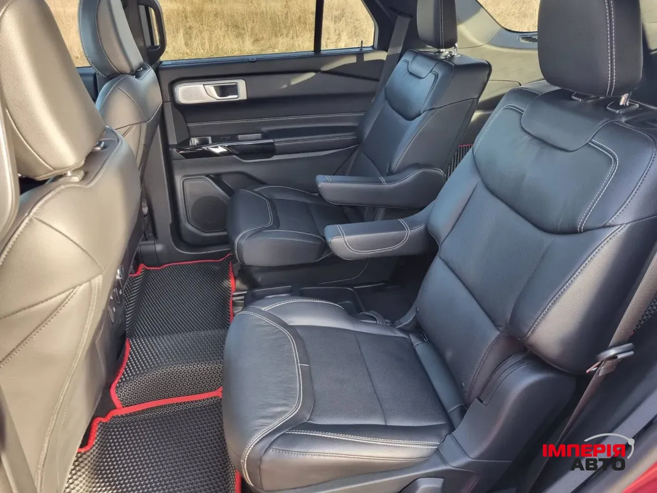 Ford Explorer - фото 15