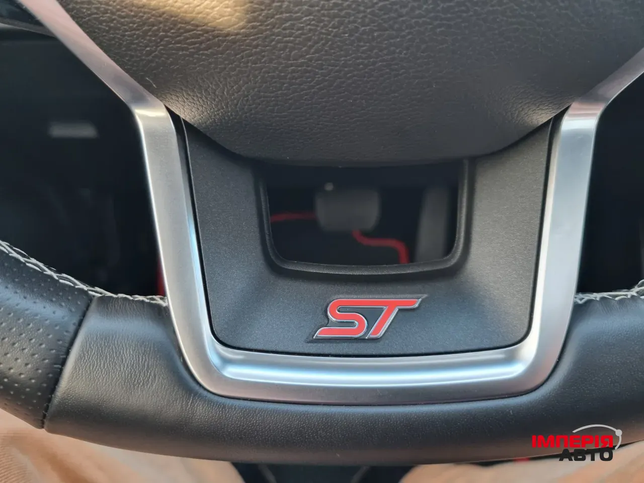 Ford Explorer - фото 4