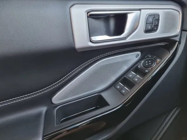 Ford Explorer - фото 5