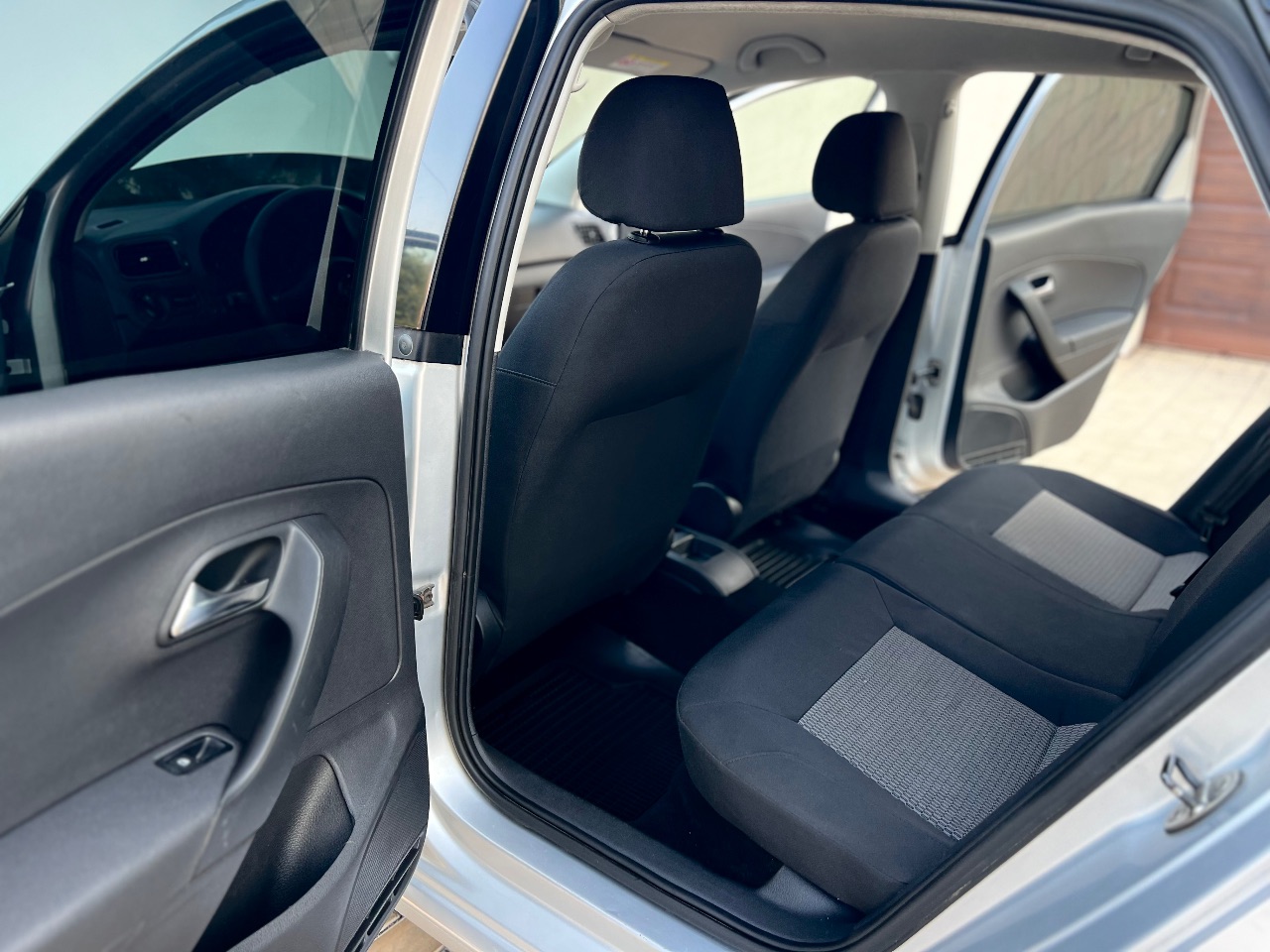 Volkswagen Polo - фото 44