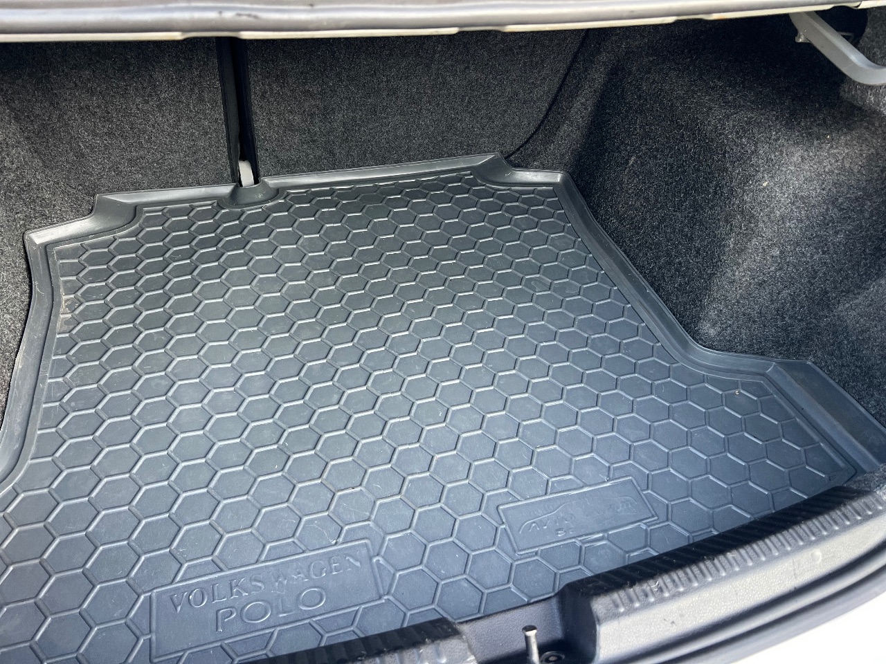 Volkswagen Polo - фото 43