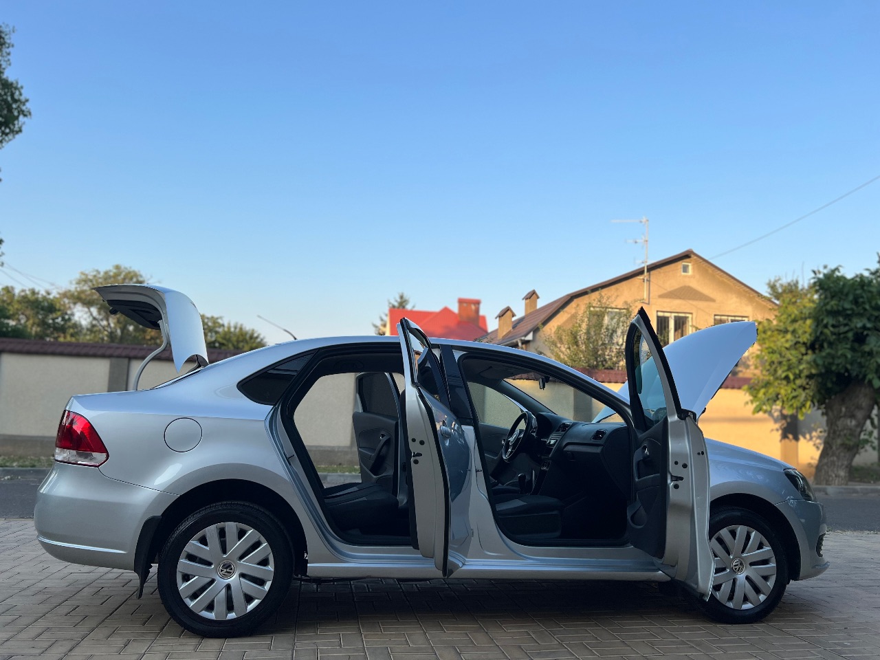 Volkswagen Polo - фото 27