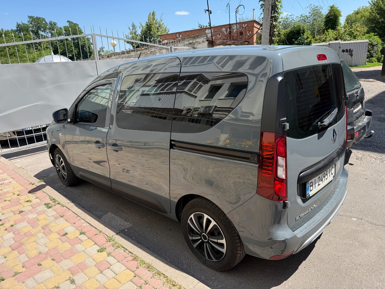 Renault Express - фото 15