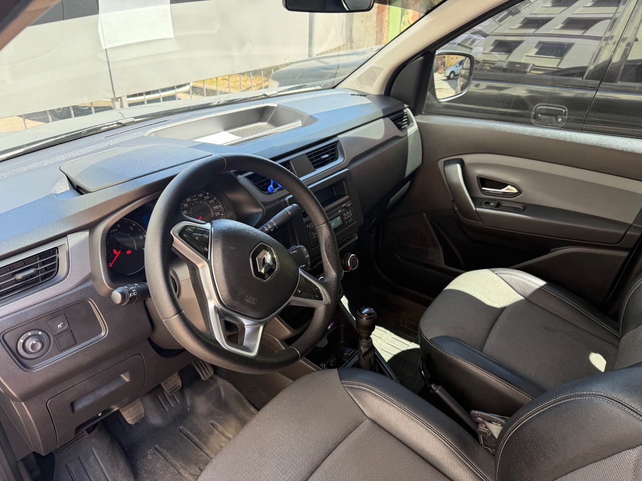 Renault Express - фото 3