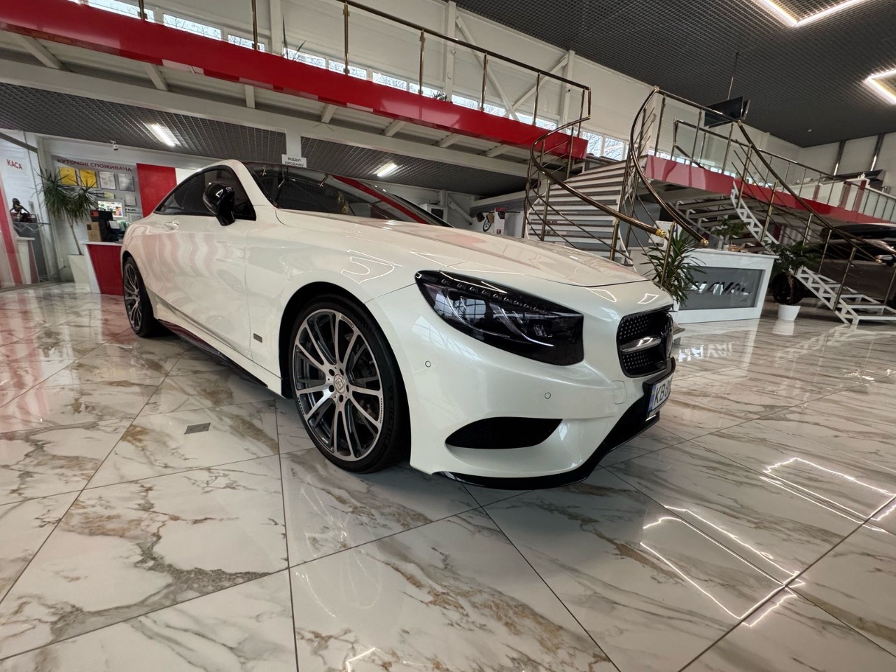 Mercedes-Benz S-Класс - фото 1