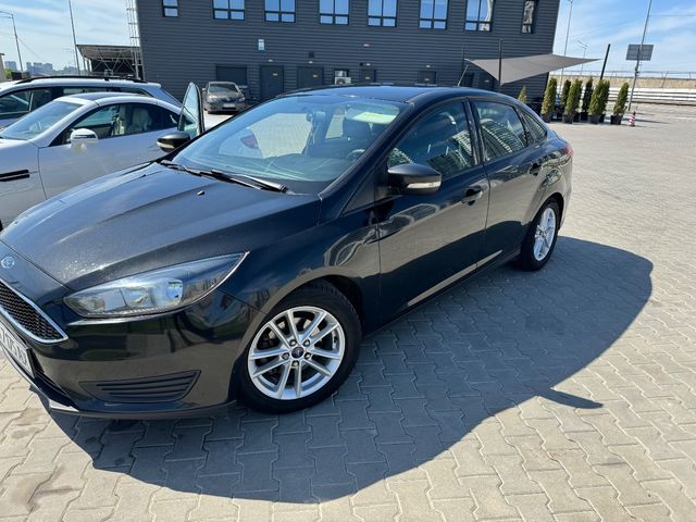 Ford Focus - фото 3