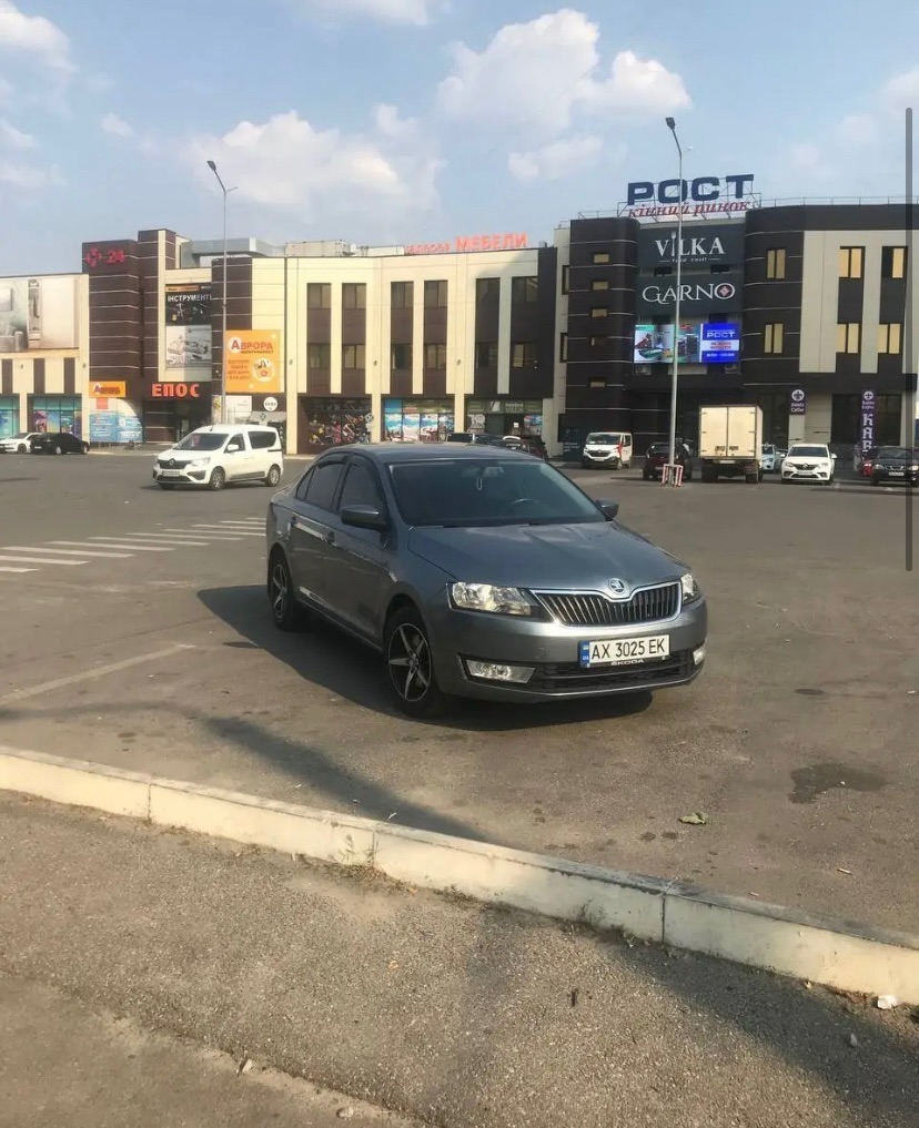 Skoda Rapid - фото 1