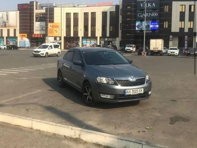 Skoda Rapid - фото 1