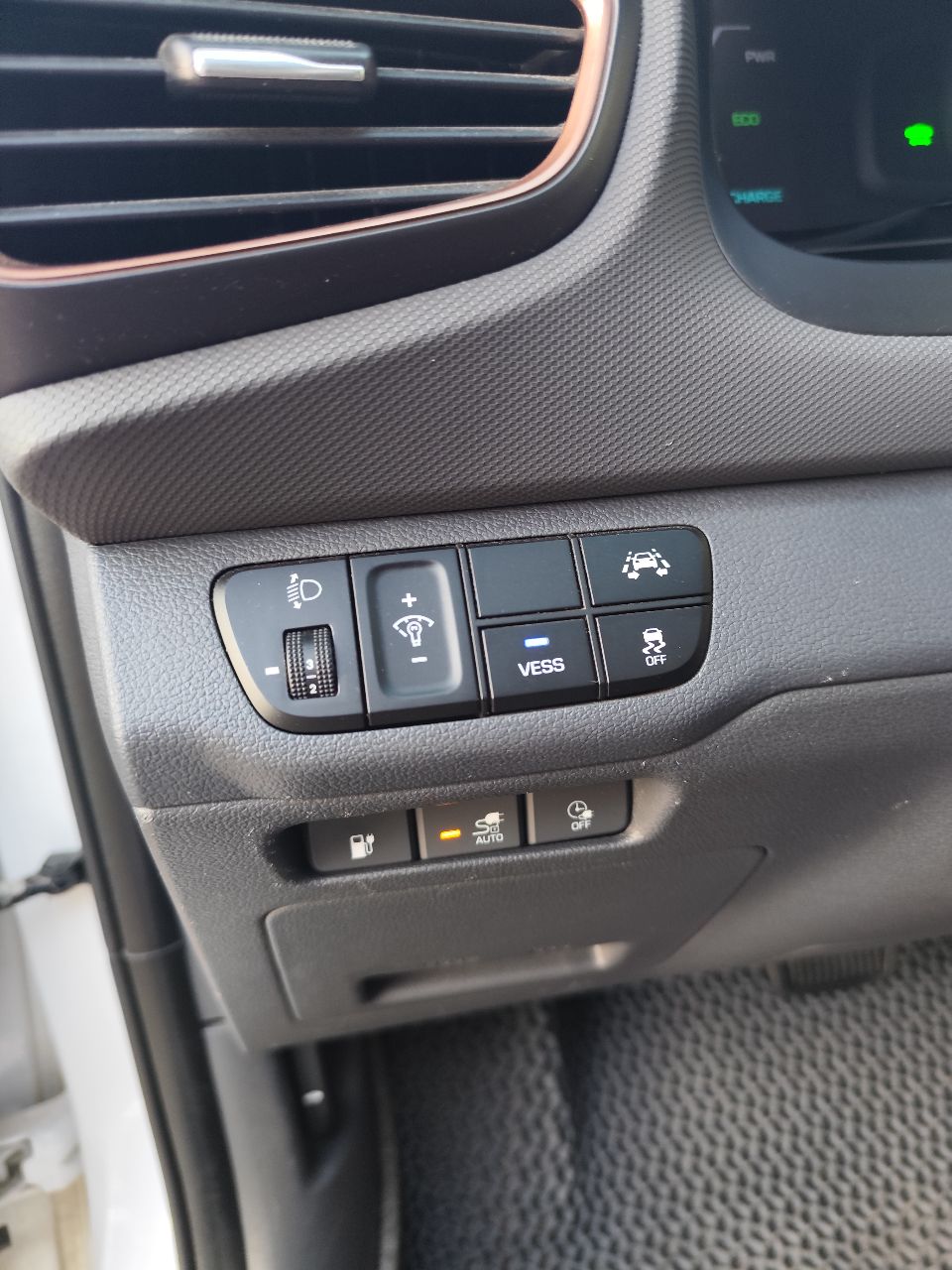 Hyundai IONIQ - фото 9