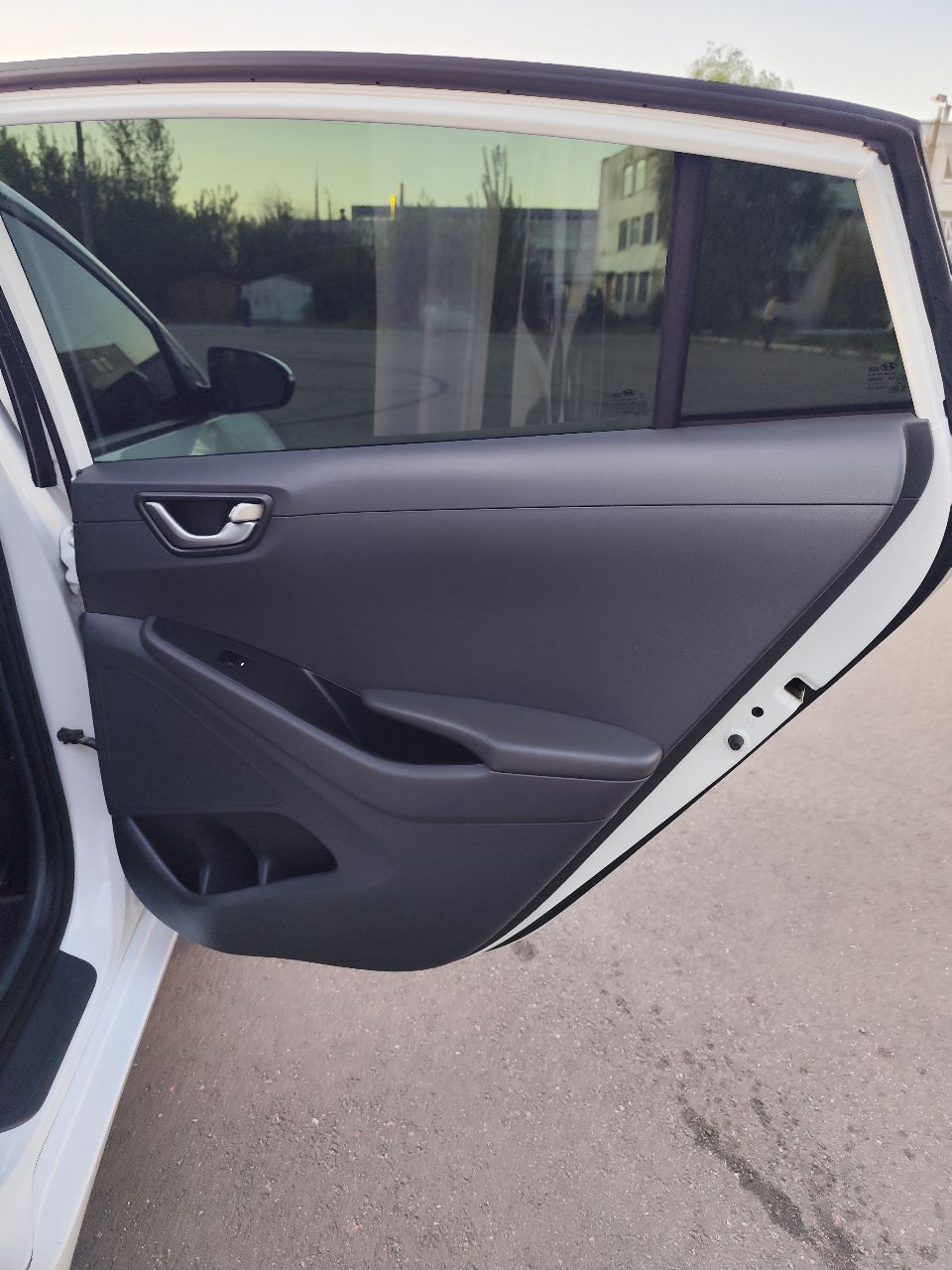 Hyundai IONIQ - фото 52