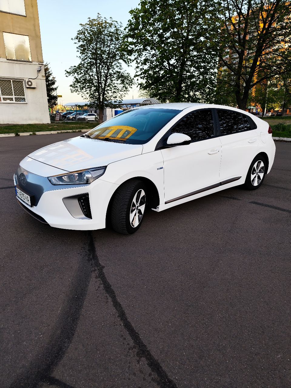 Hyundai IONIQ - фото 46
