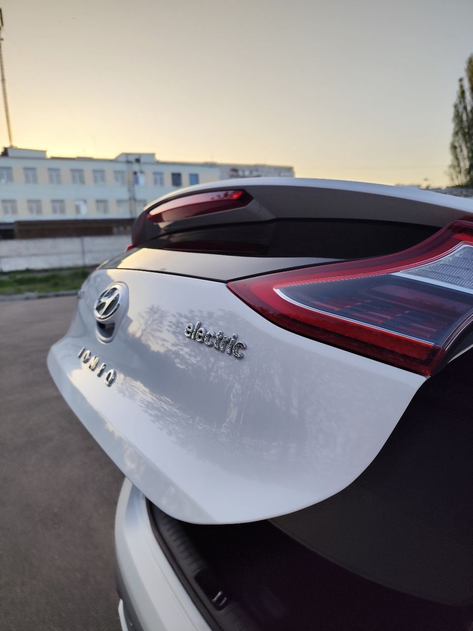 Hyundai IONIQ - фото 59