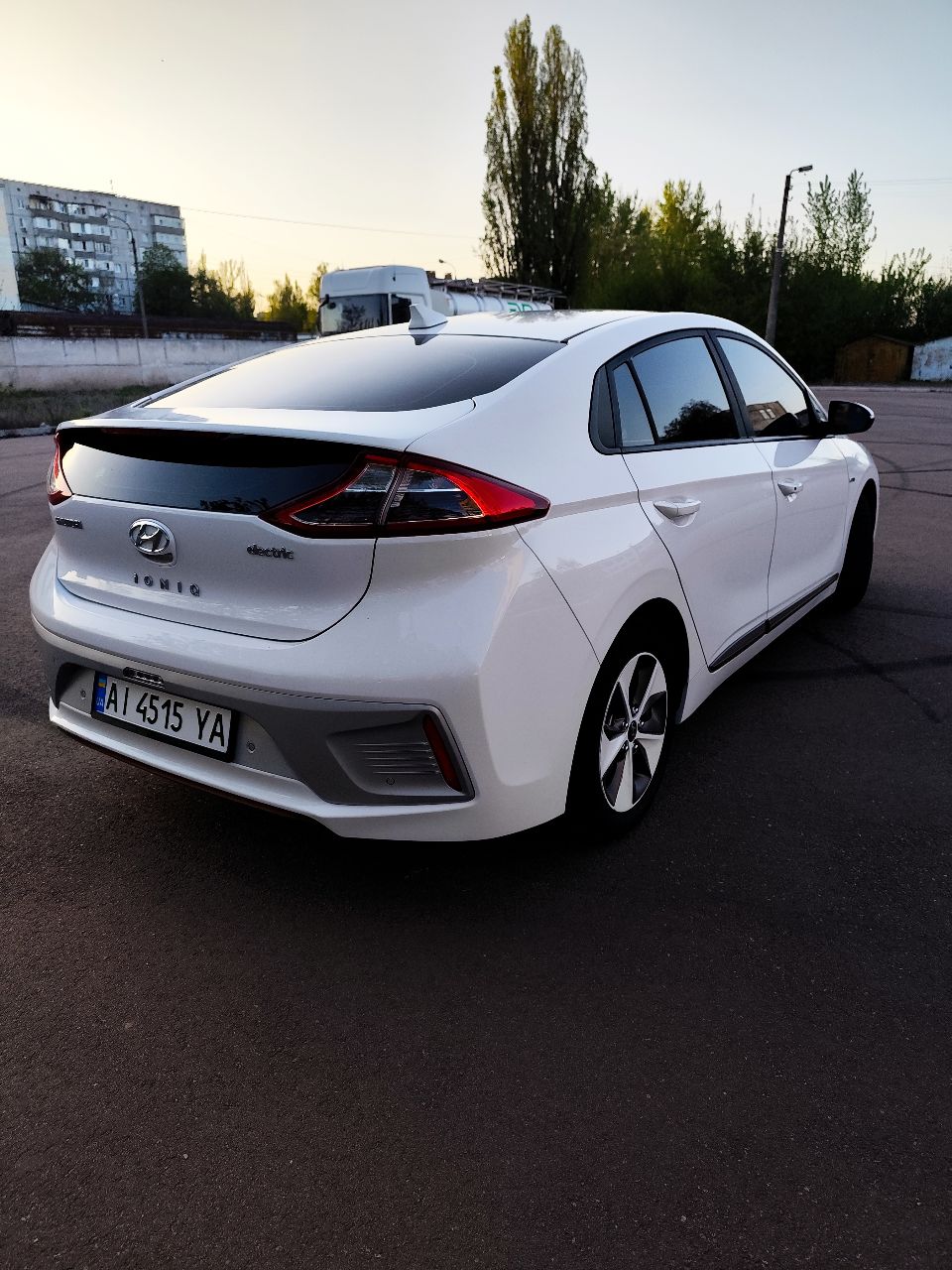 Hyundai IONIQ - фото 38