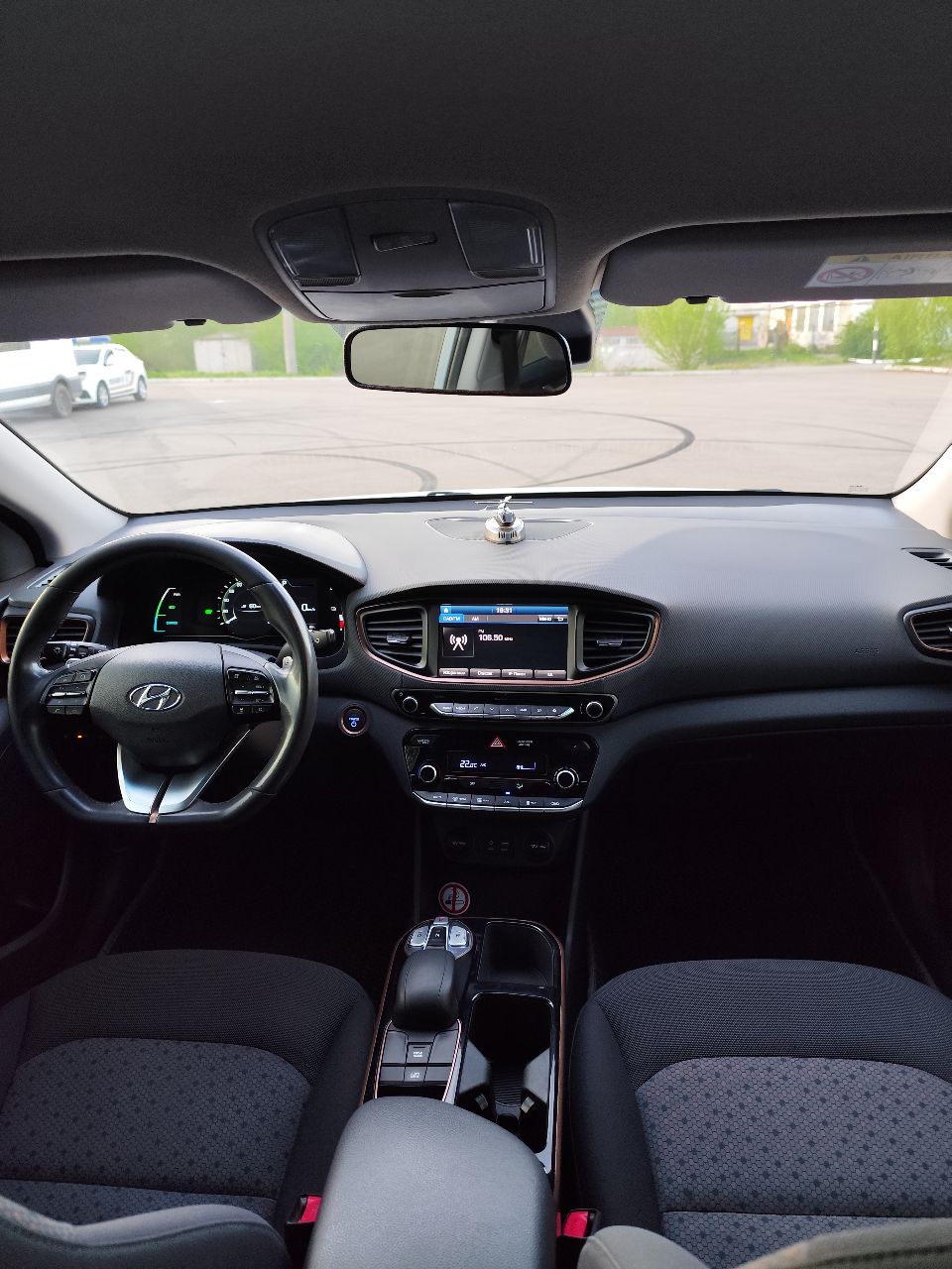 Hyundai IONIQ - фото 50