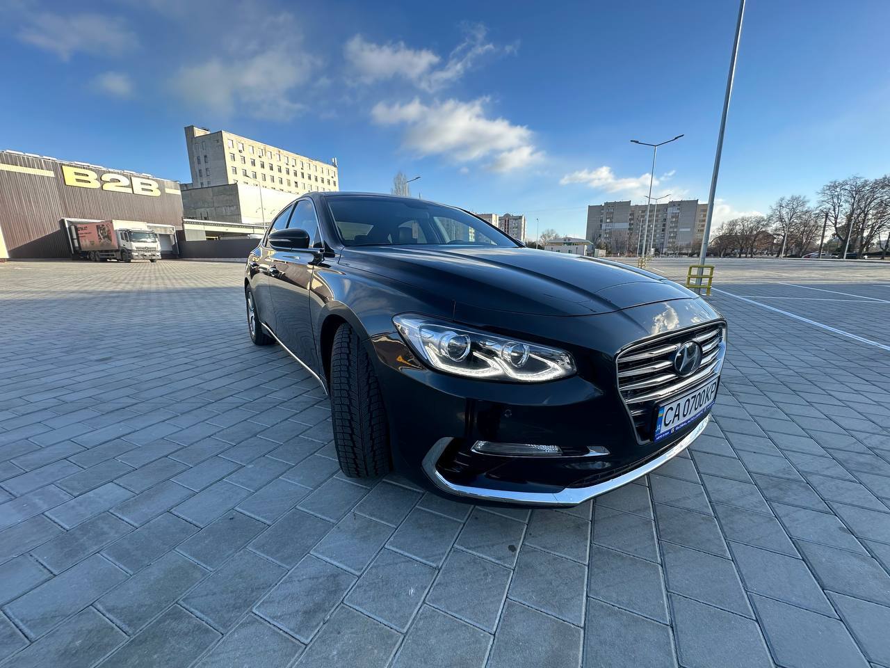 Hyundai Grandeur - фото 2