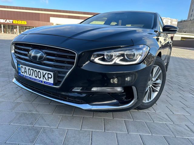 Hyundai Grandeur - фото 1