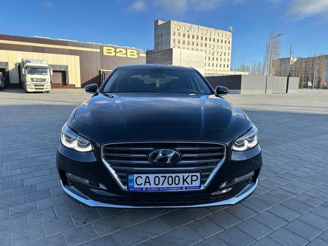 Hyundai Grandeur - фото 3