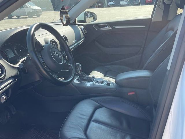Audi A3 - фото 5