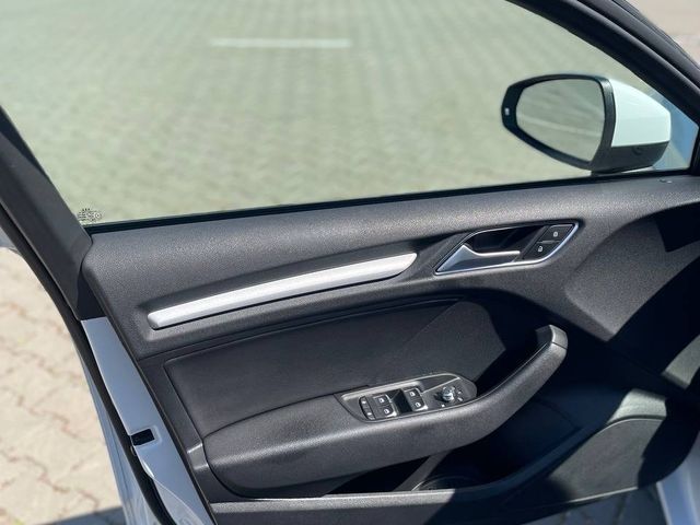 Audi A3 - фото 3