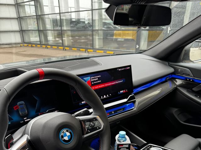 BMW i5 - фото 3