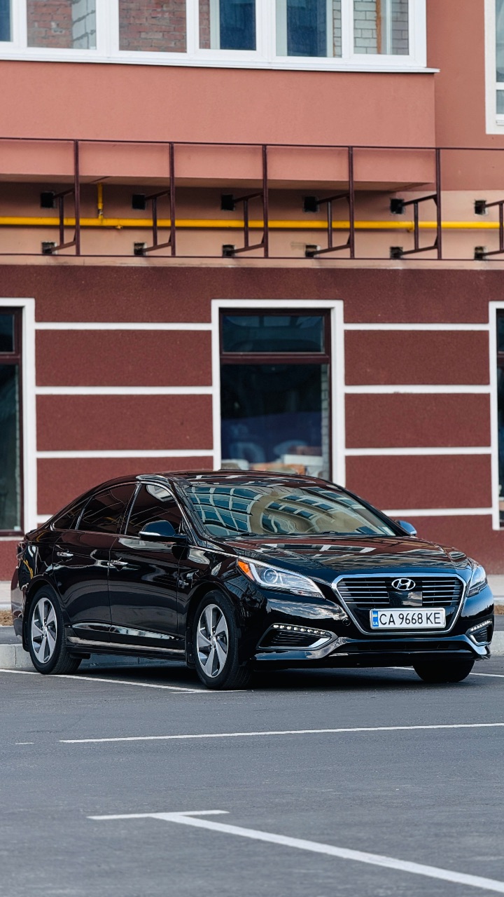 Hyundai Sonata - фото 1