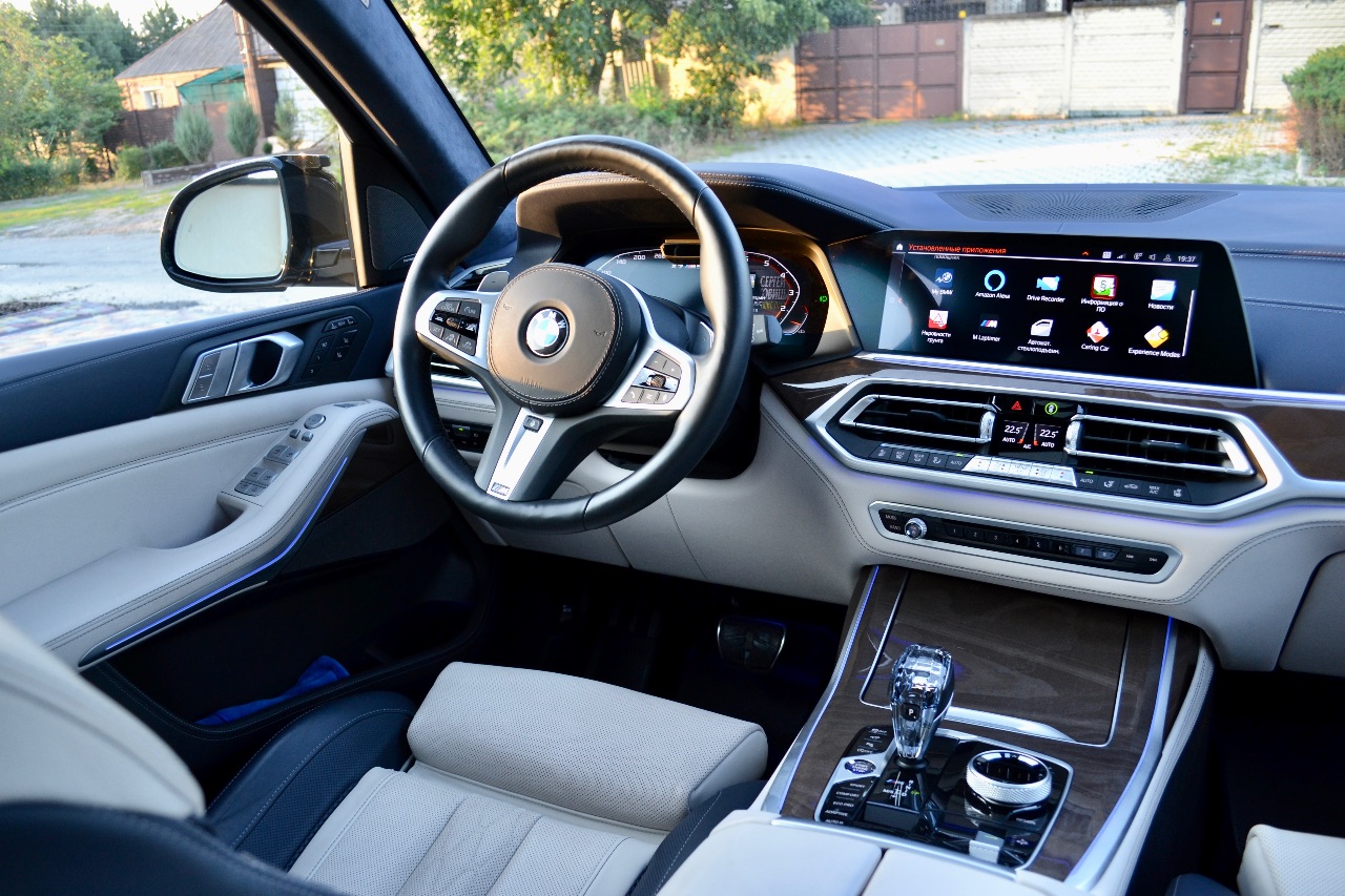 BMW X7 - фото 9