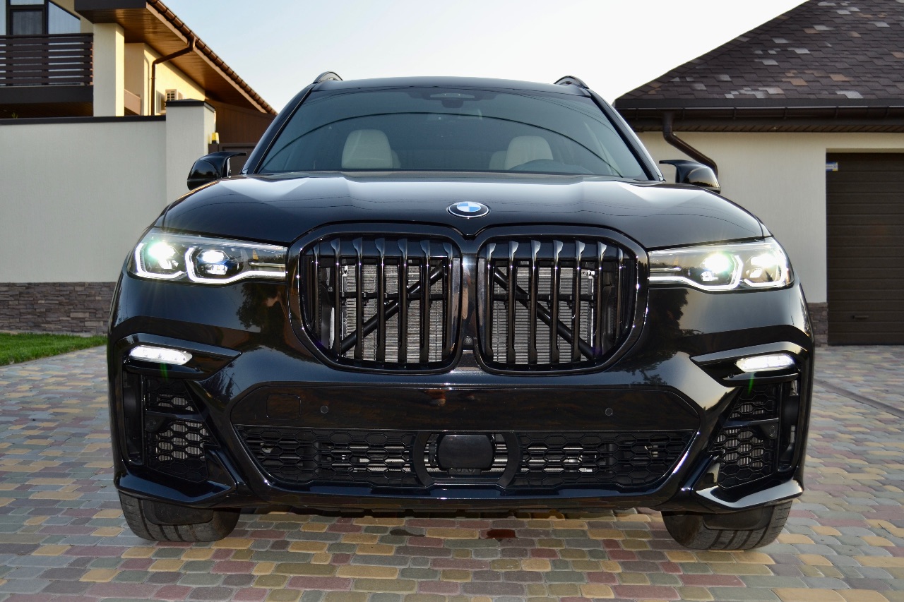 BMW X7 - фото 5