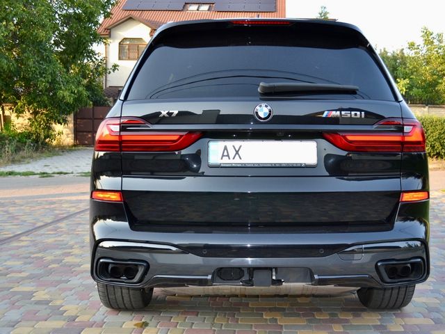 BMW X7 - фото 4