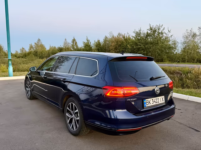 Volkswagen Passat 2016, Полиці, $11 890 - зображення 4
