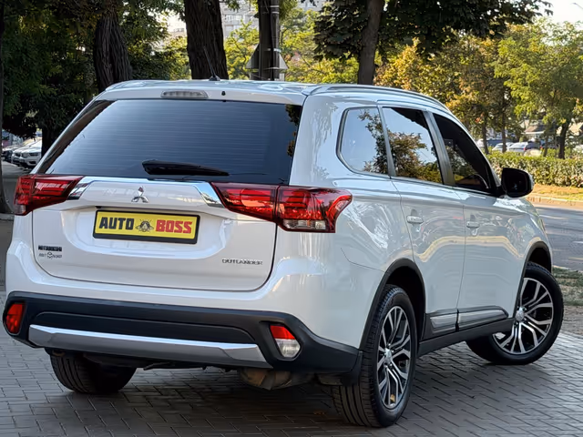 Mitsubishi Outlander 2016, Миколаїв, $16 999 - зображення 3