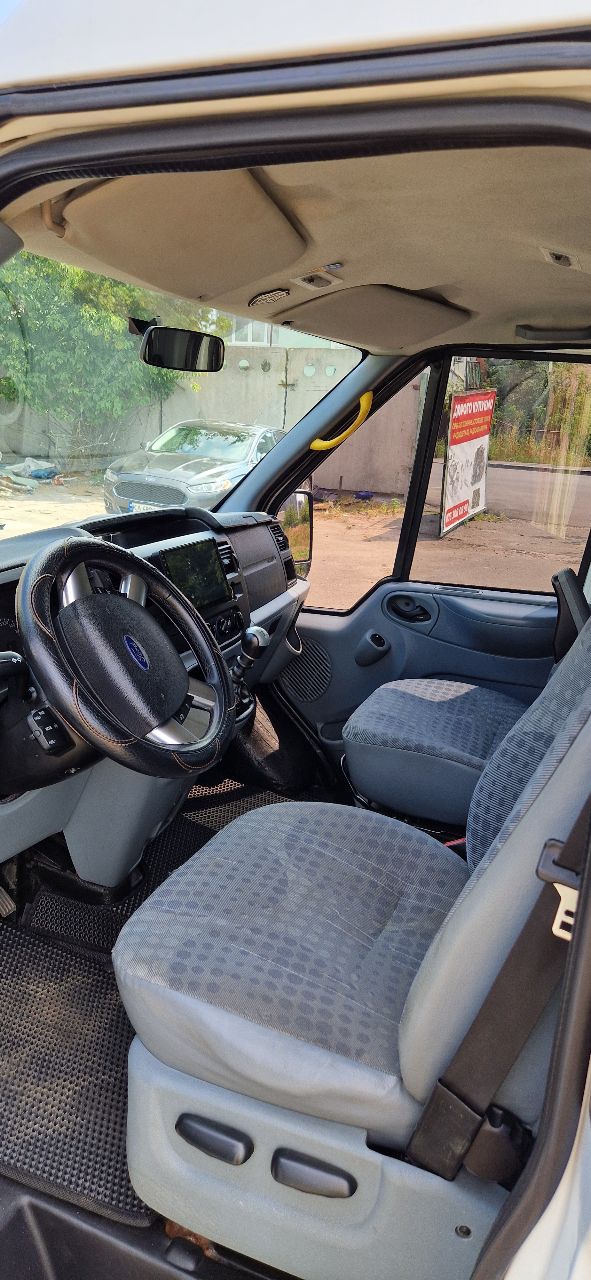Ford Transit Connect - фото 9