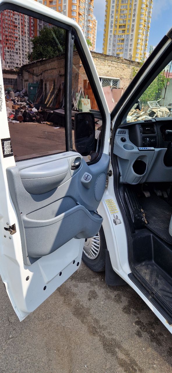 Ford Transit Connect - фото 3