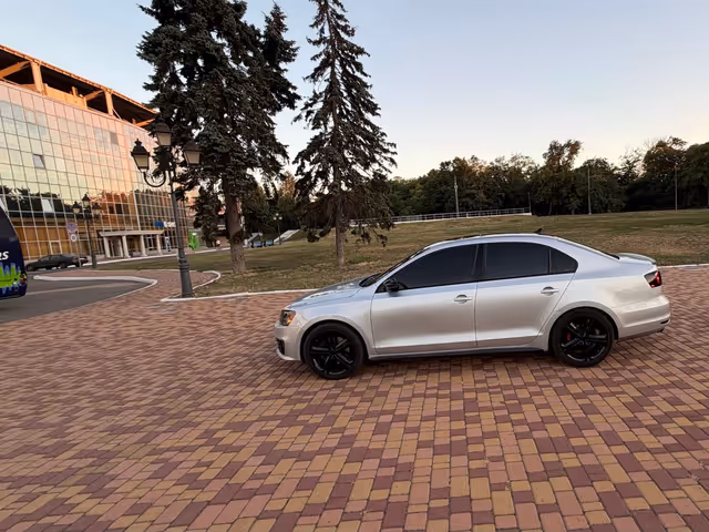Volkswagen Jetta 2015, Одеса, $10 999 - зображення 5