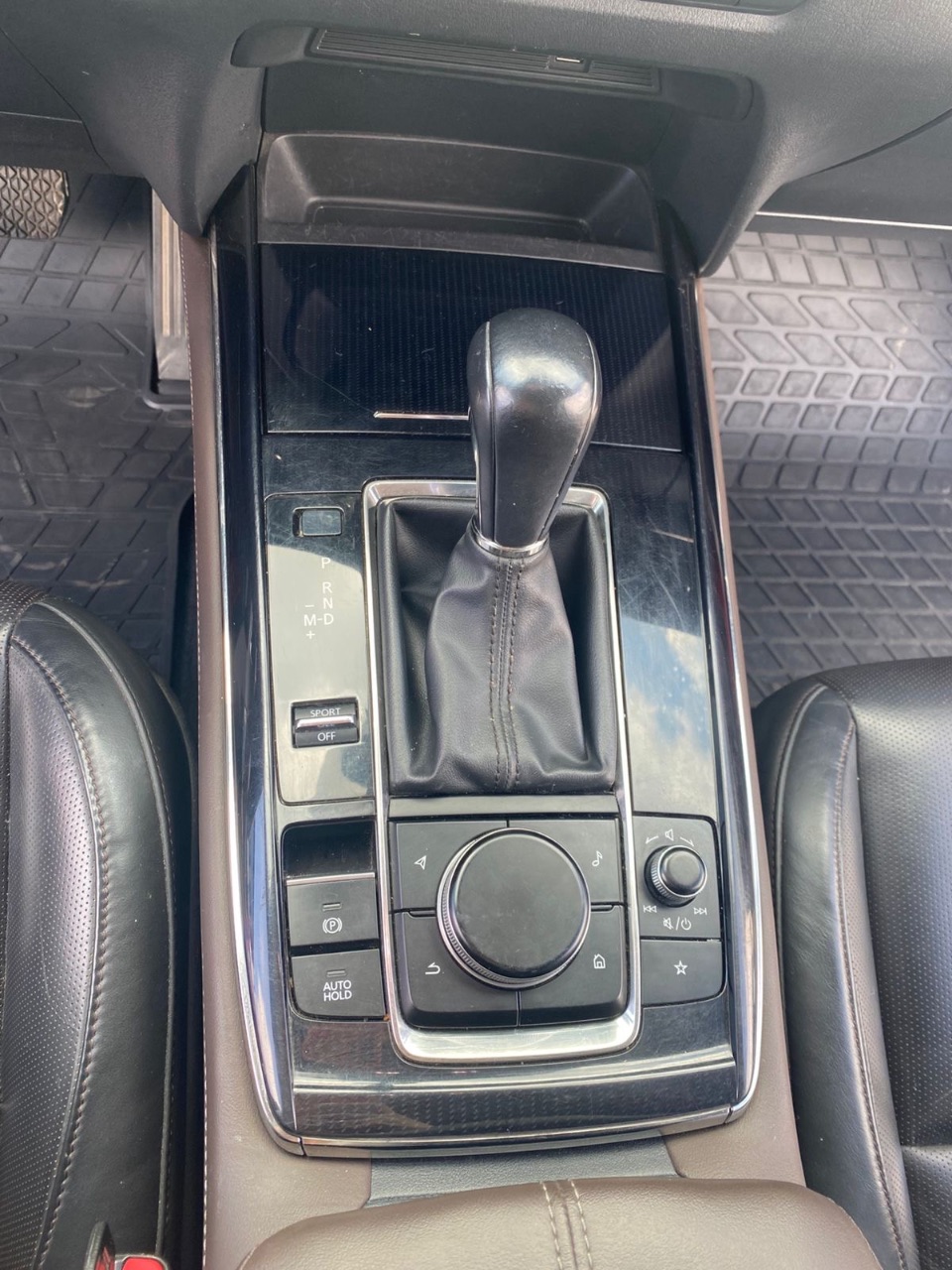 Mazda CX-30 - фото 23