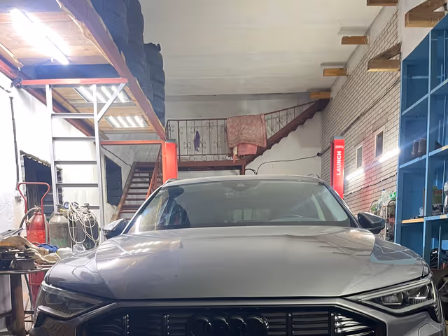 Audi e-tron 2020, Прилуки, $32 000 - зображення 1