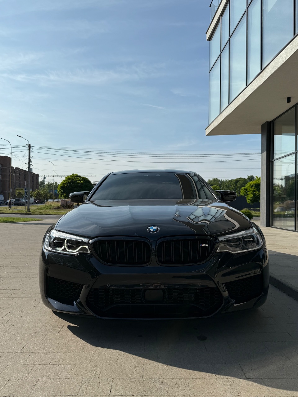 BMW M5 - фото 2