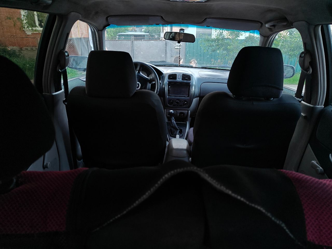 Mazda 323 - фото 6