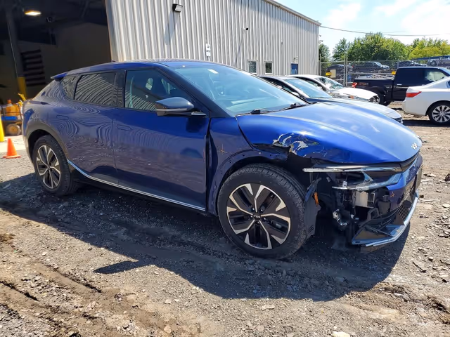 Kia EV6 2024, Чернівці, $18 400 - зображення 3