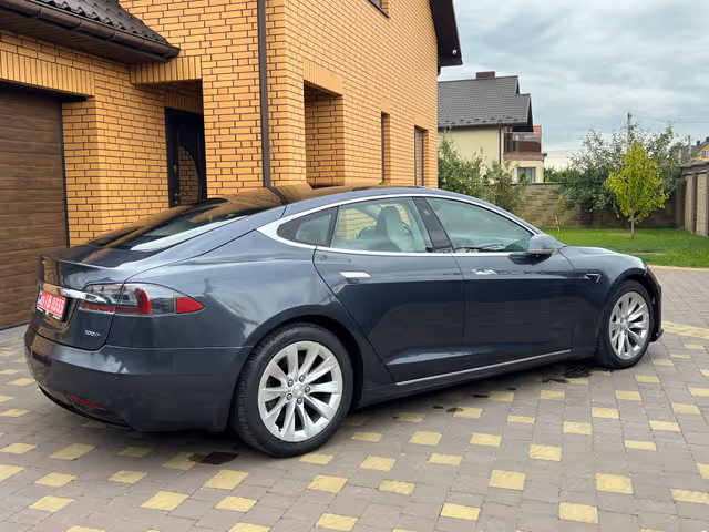 Tesla Model S 2018, Луцьк, $19 000 - зображення 4